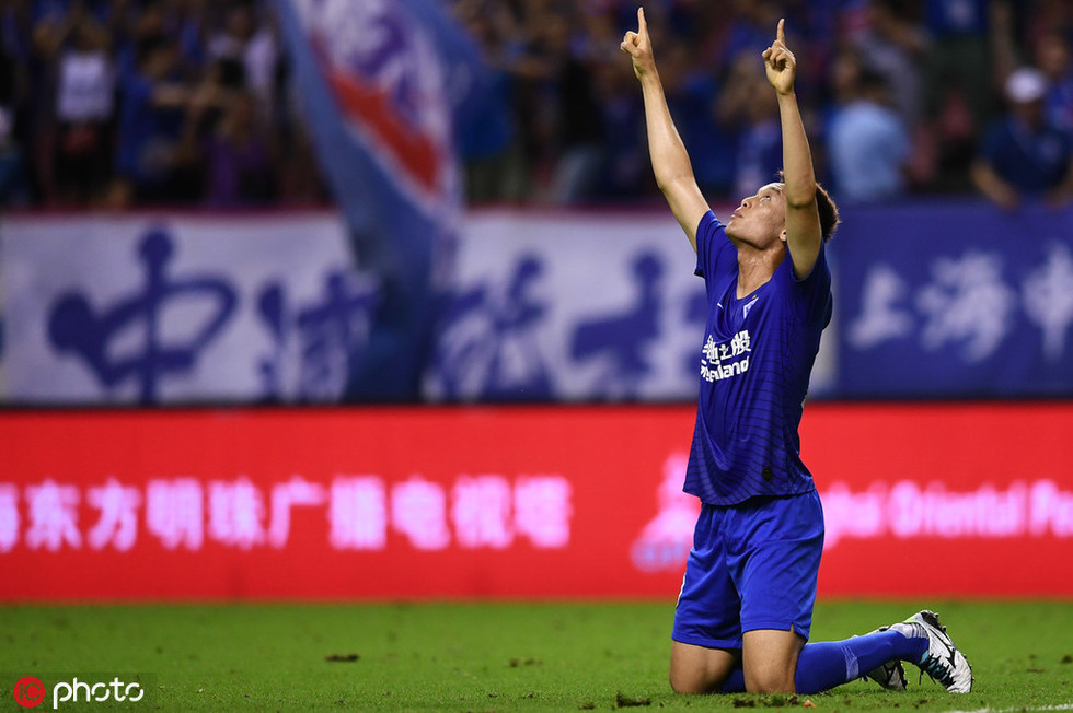  洛里昂旧将回归救主，替补登场上演梅开二度  