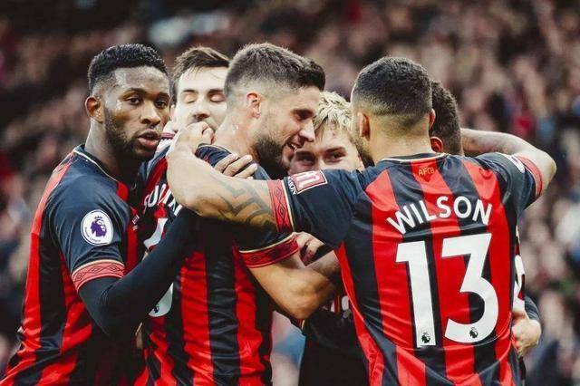  门兴格拉德巴赫攻势犀利，主场完胜保级对手